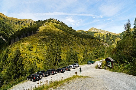 Foto: Zufahrtsstraße in den Bergen 