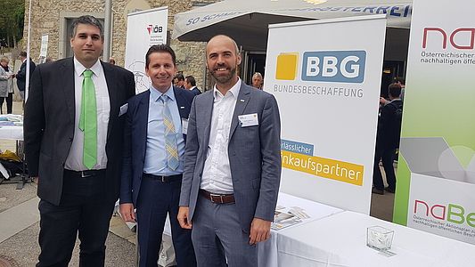Photo: Stefan Maier, Gerhard Wiedeschitz und Gerhard Weiner vor dem BBG-Messestand 